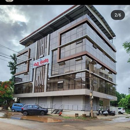 Mythri Residency Hotel Hubli Exterior photo