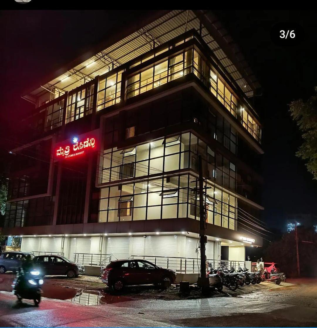Mythri Residency Hotel Hubli Exterior photo